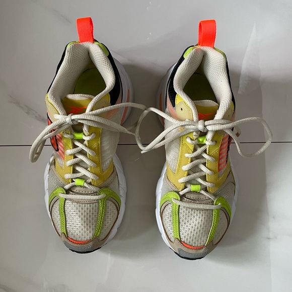 Reebok Premier Road Sneaker Alabaster/utility ye US5/EU 34 (fits like 5.5/6) - Picture 6 of 9